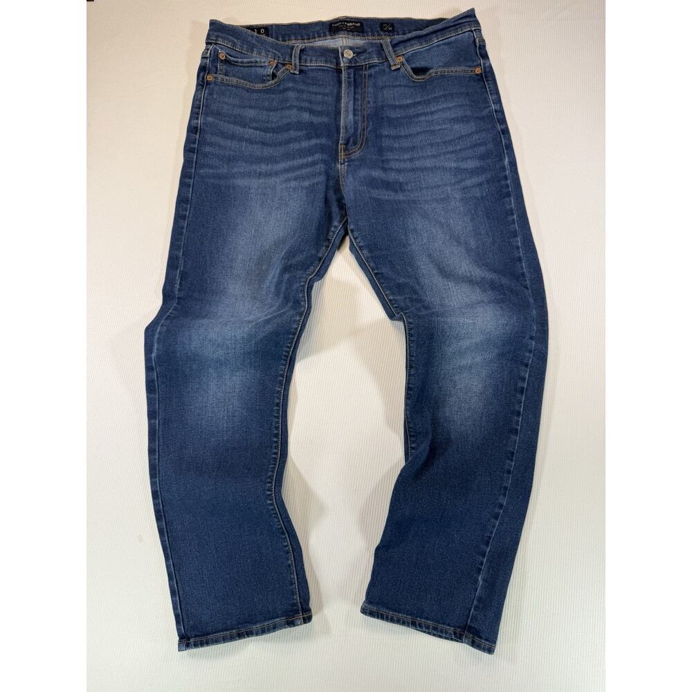 Lucky Brand 410 Athletic Straight Jeans MENS Blue Medium Wash SIZE 34 x 30